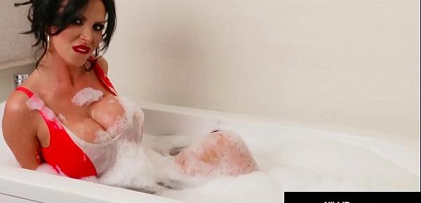  Penthouse Pet Nikki Benz Washes Her Big Tits In A Soapy Tub!